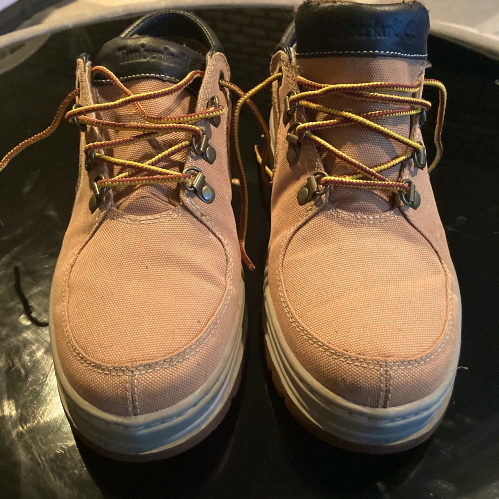 Timberland Boots low, size 9, like new